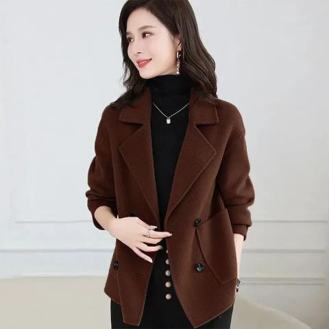overcoat de lã espesso feminino
casaco minimalista feminino
casaco de lã moderno feminino
casaco de lã elegante casual
casaco de lã curto feminino inverno
casaco de inverno feminino