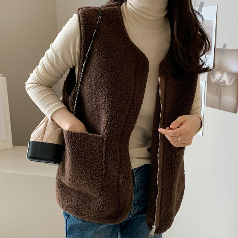 VELLENE™ Lamb Wool Vest Jacket – Timeless Elegance