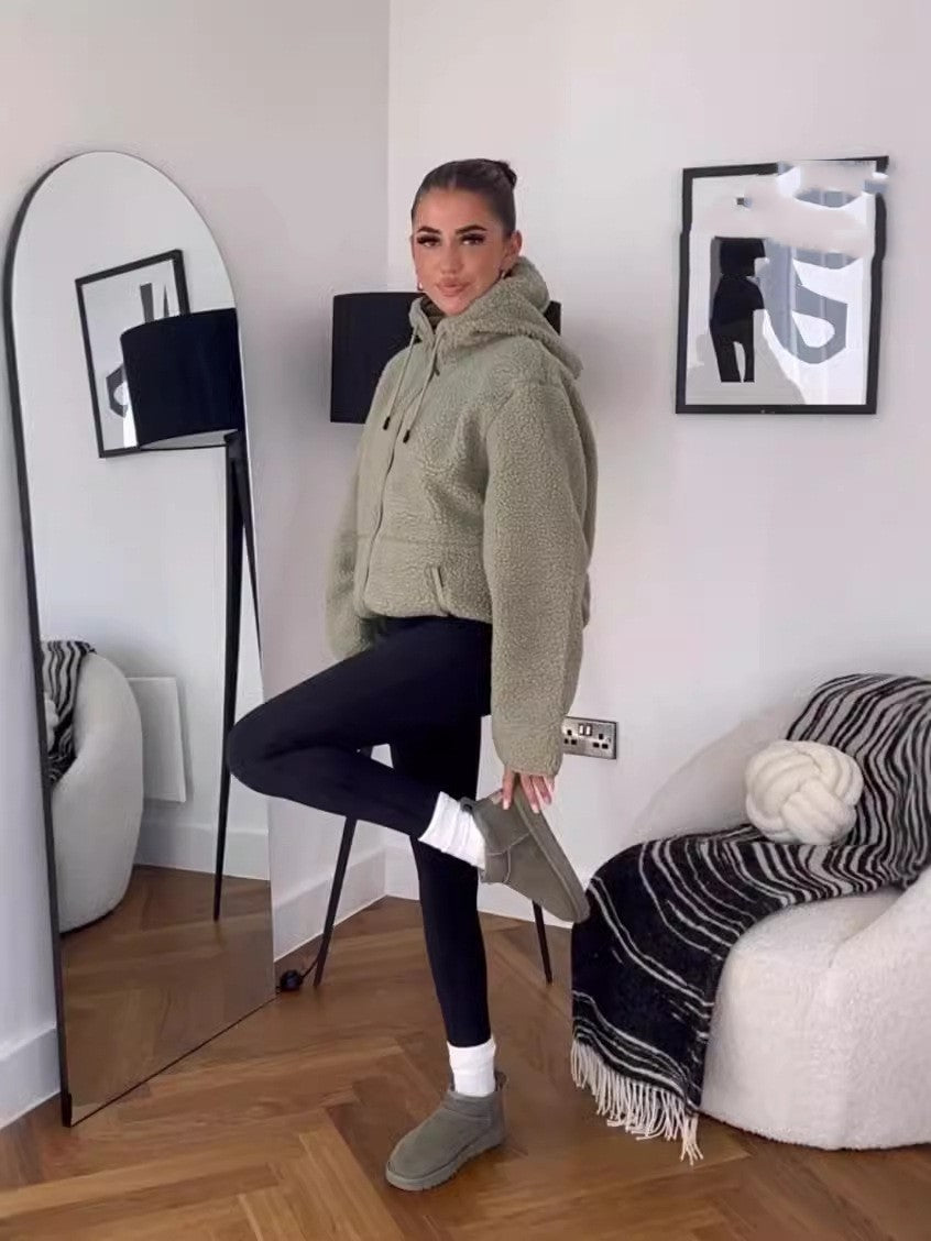 Casaco de Lã VELLENE™ – Solto e Minimalista